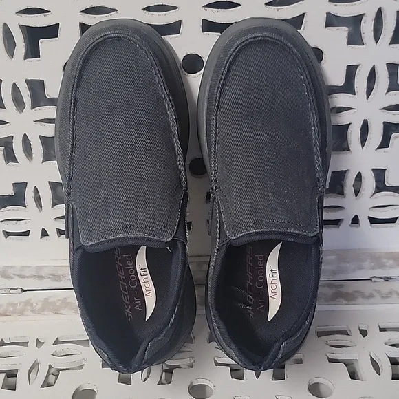 Skechers | Shoes | Skechers Arch Fit Motley Rolens Slipon  display picture 2